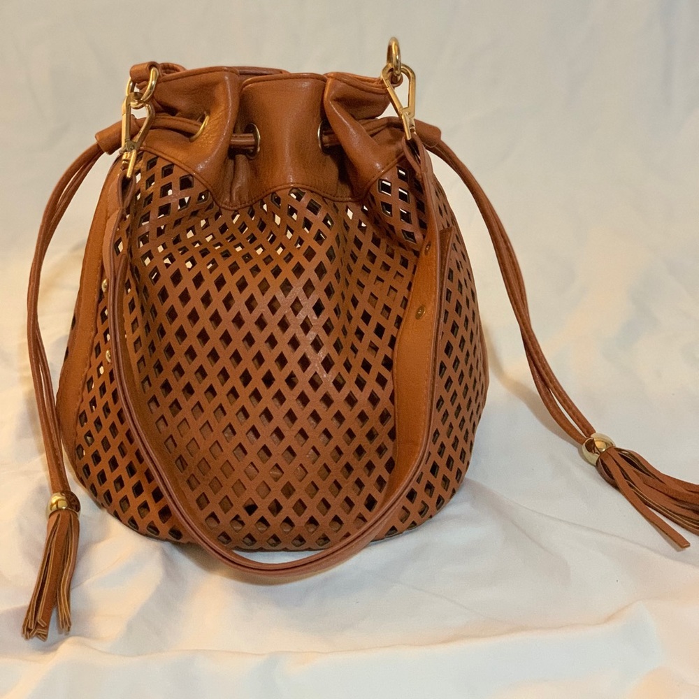 Brown bucket back